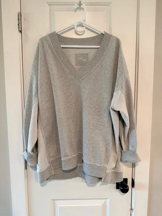 Aerie Oversized V Neck Sweatshirt Gray Raw Hem French Terry Womens Size Large - Picture 2 of 4
